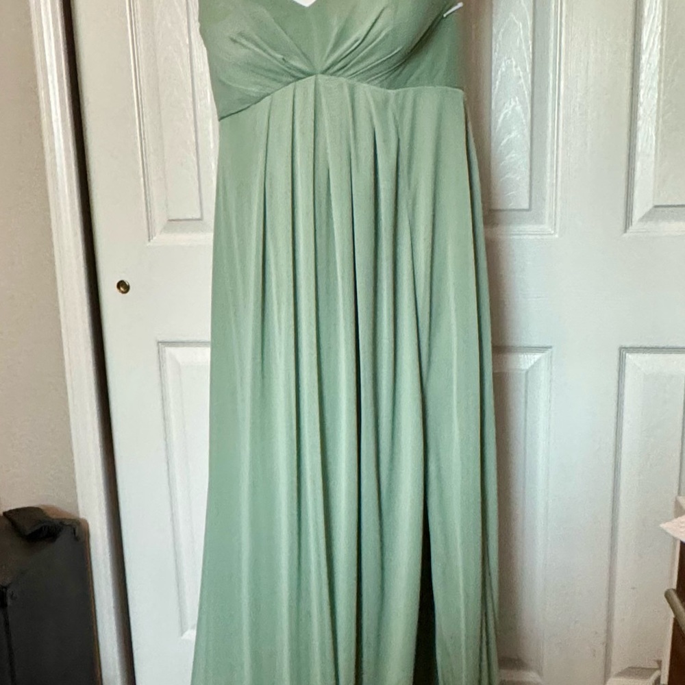 Elegant Green Maxi Dress